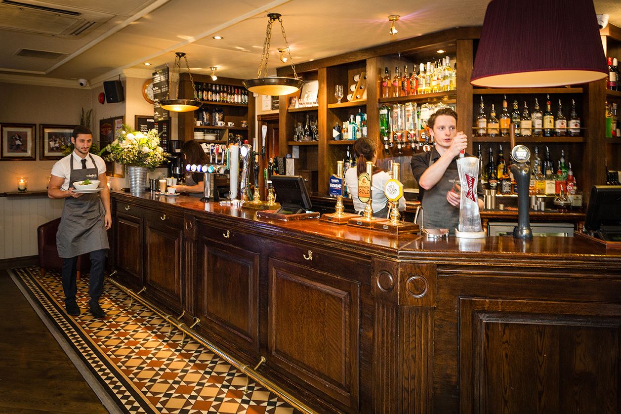 Inside the Hamlet Court Pub