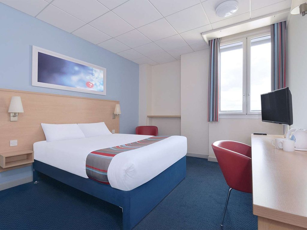 Travelodge bedroom