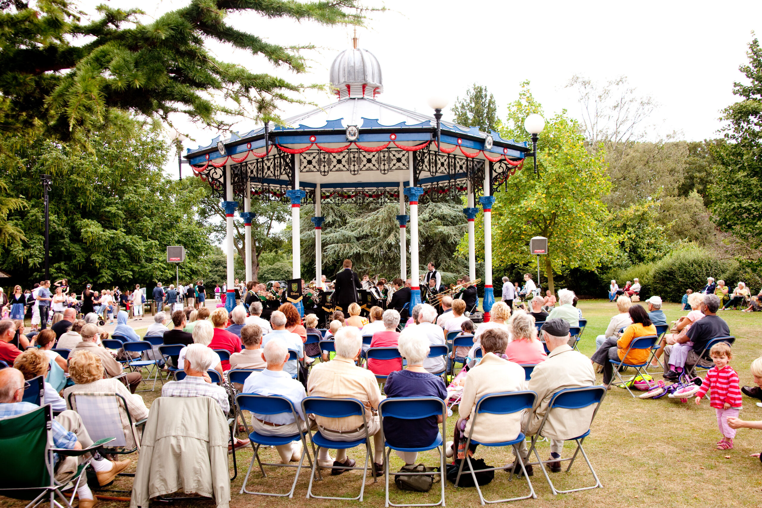 Music in the Park Timeline & Pat English Band Visit Southend